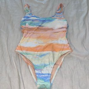 Cupshe One Piece Swimsuit. Size small.